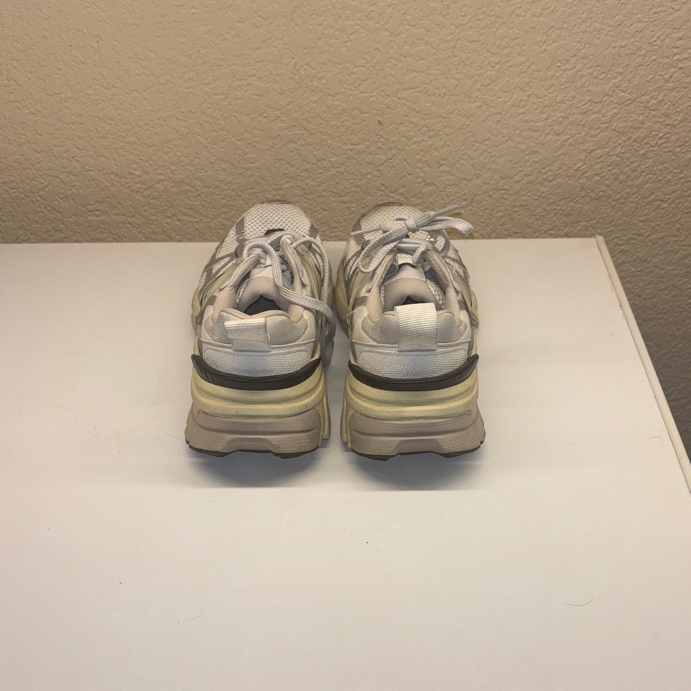 Nike Women's V2K Run shoes - Picture 3 of 4